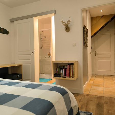 Bed and Breakfast La Frenaie Saint-Cyr-sur-le-Rhone Exterior foto